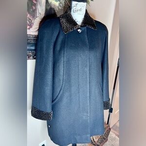 Vintage large JAD coat with leopard trim. Coat is in excellent condition.